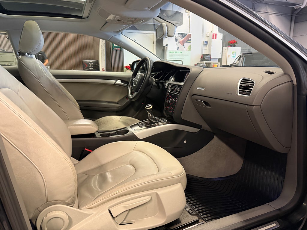 Audi A5 2011 - miniatyr 21