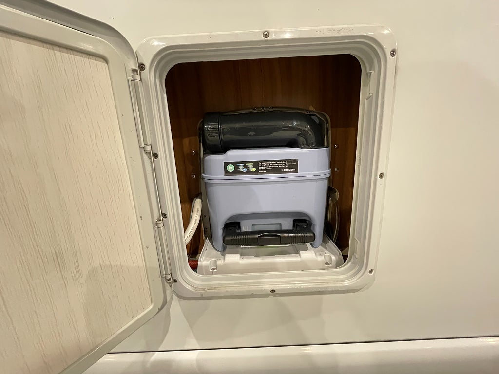 Pilote P 710 P / Automat 150hk / ALDE / Solcell  - Pilote