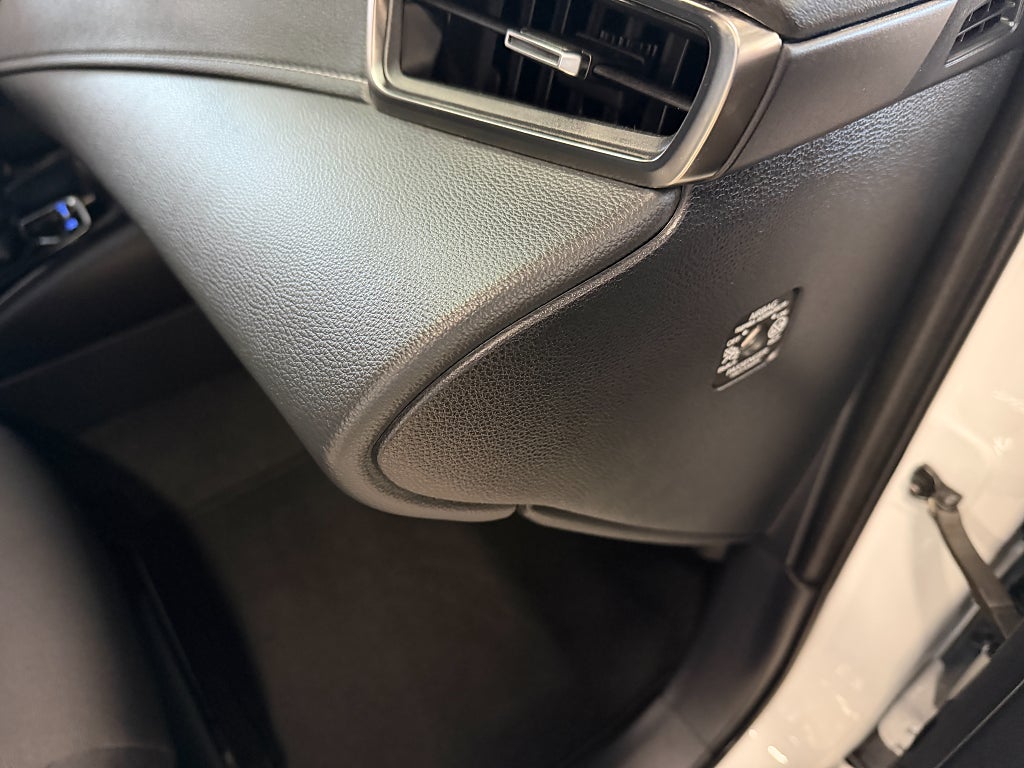 Suzuki Swace Hybrid 1.8 VVT-i E-CVT 122 hk Endast 3737 mil