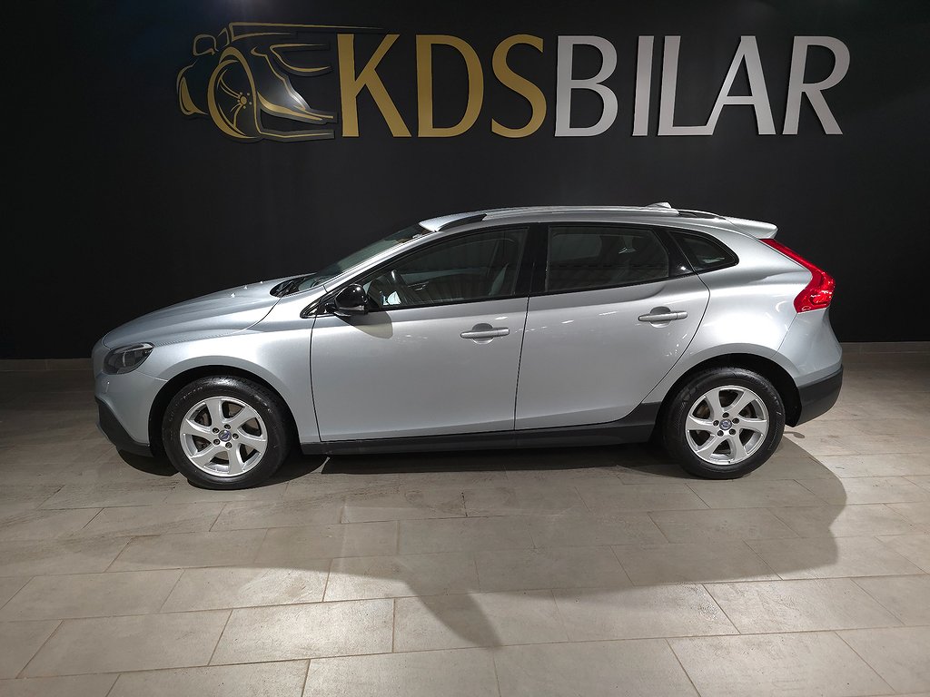 Volvo V40 Cross Country D2 Momentum Euro 6 120hk | Värmare