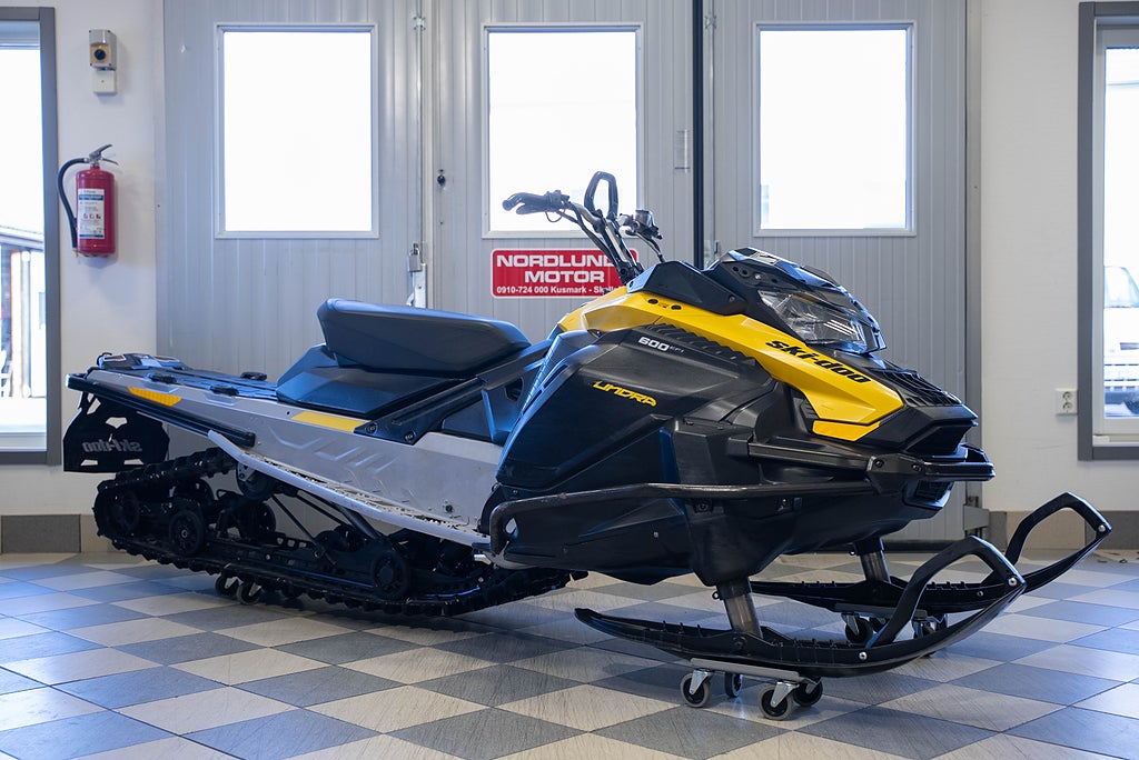 Ski-Doo Tundra LT 600 EFI