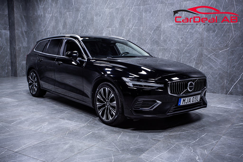 Volvo V60 Recharge T6 AWD 350hk Core Bright Kamera BLIS CarPlay