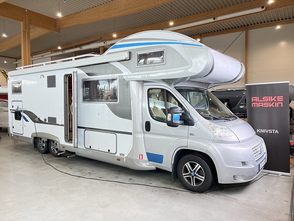Bürstner Argos 747 / ALDE / Drag / Ugn / 6 bältad / Familjedrömmen /