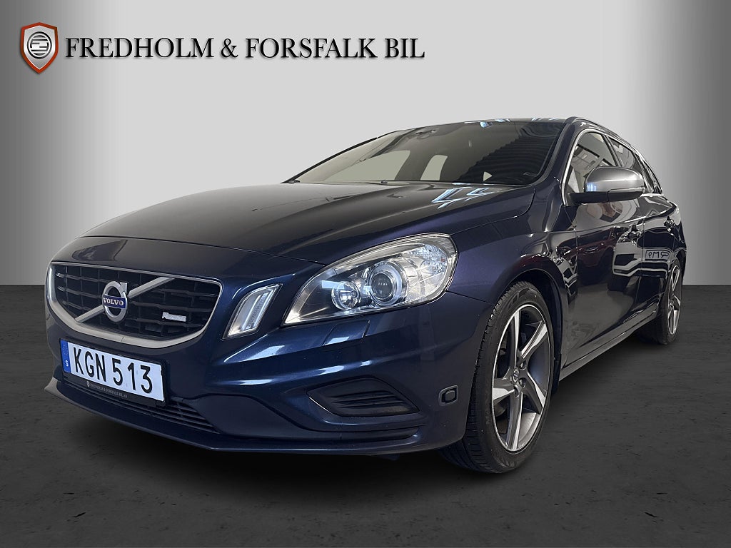 Volvo V60 4,99% T5 240HK Aut R-Design Nyservad FRI LEVERANS!