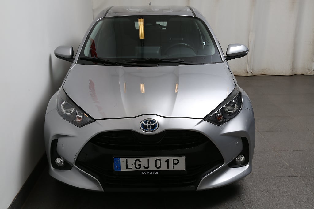 Toyota Yaris Hybrid Active Aut 5D Kamera PDC Blåtand