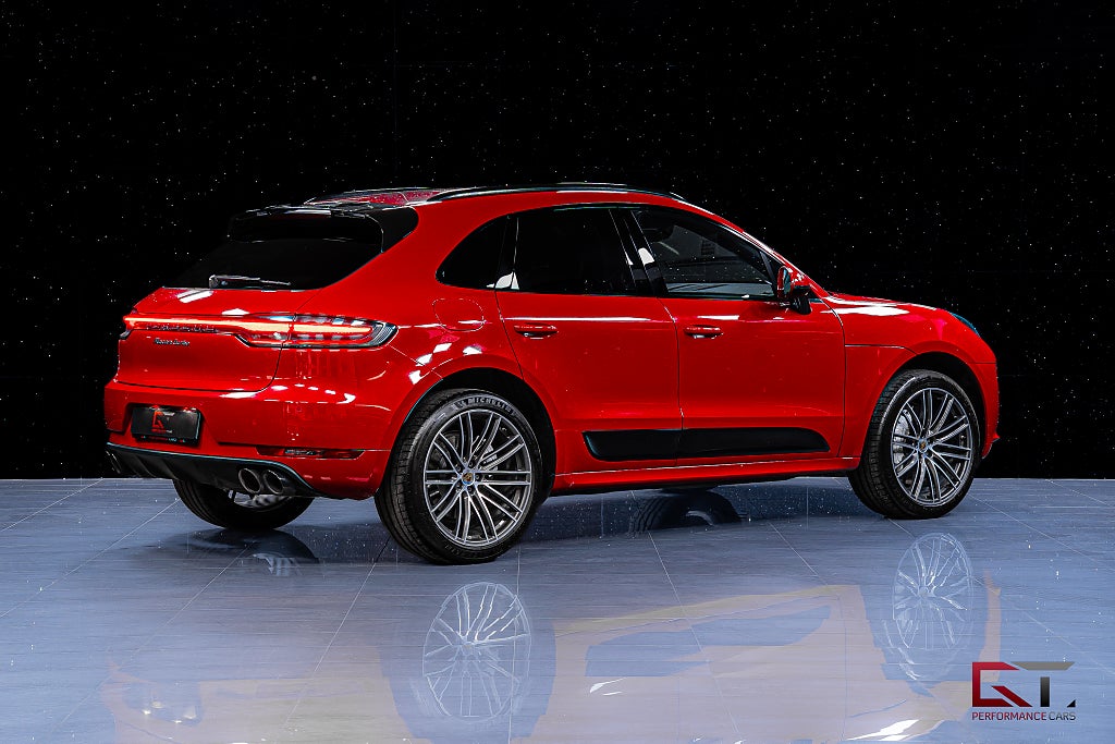Porsche Macan Turbo PDK 18-vägs ACC Sportavgassystem BOSE 21" Värmare