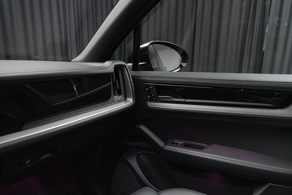 Gallery image 13 of 21