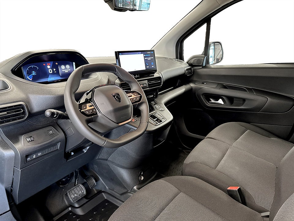 Bild på Peugeot Partner Plus+ 130hk Aut L2 - OMGÅENDE LEVERANS!