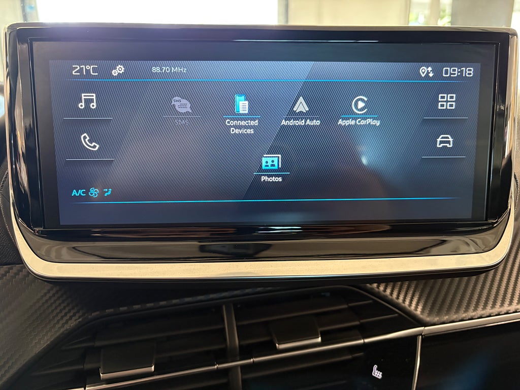 Peugeot 208 HYBRID 100 e-DSC Euro 6 S+V Hjul thumbnail