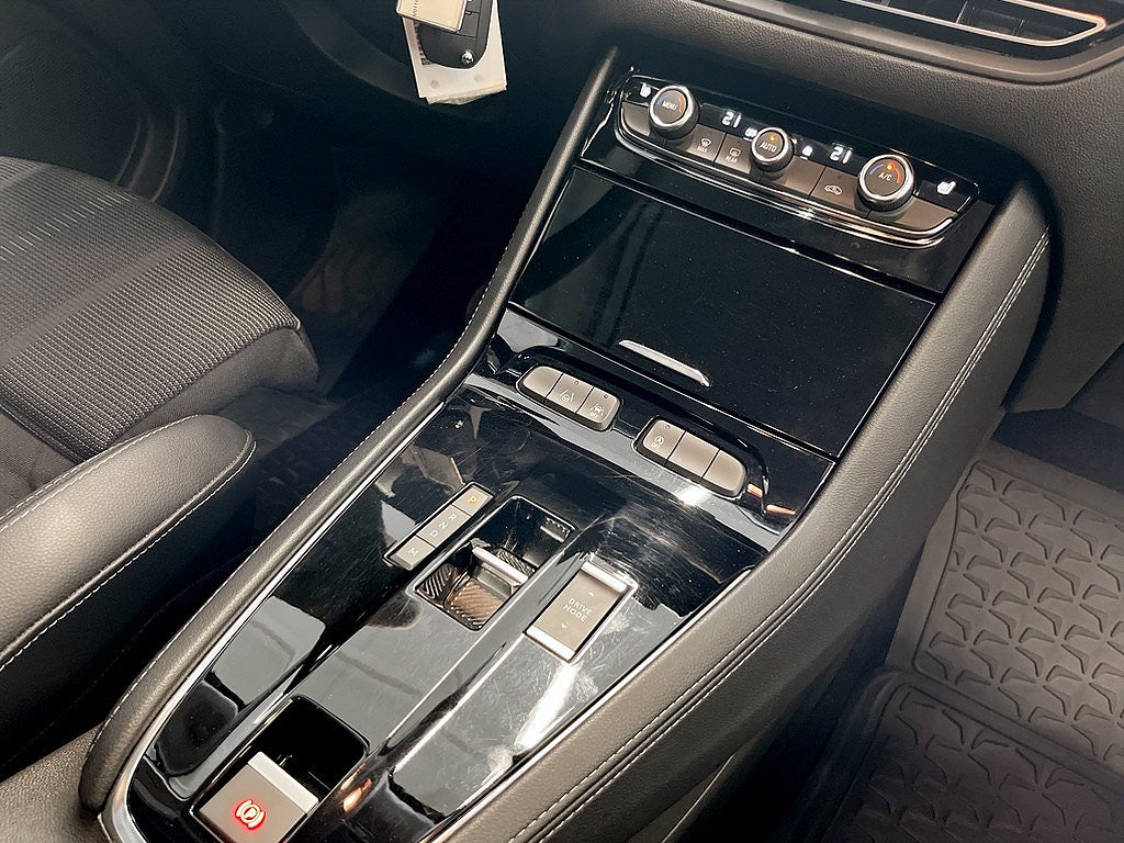 Bild på Opel Grandland GS 1.2 PT 130hk Aut - B-KAMERA, CARPLAY