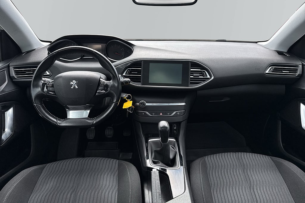 Peugeot 308 2015