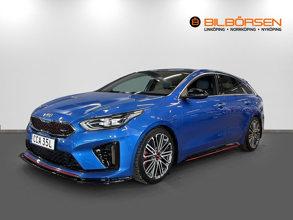 Kia ProCee'd GT  1.6 T-GDI 204hk Cockpit JBL 