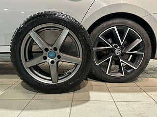 Skoda Superb Kombi 2.0 TDI 4×4 Sportline Drag Dvärm 360° Kamera SoV – bild 19