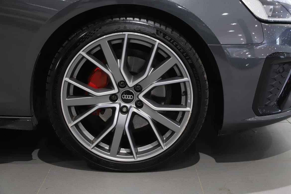 Audi A4 2022, bild 4/10