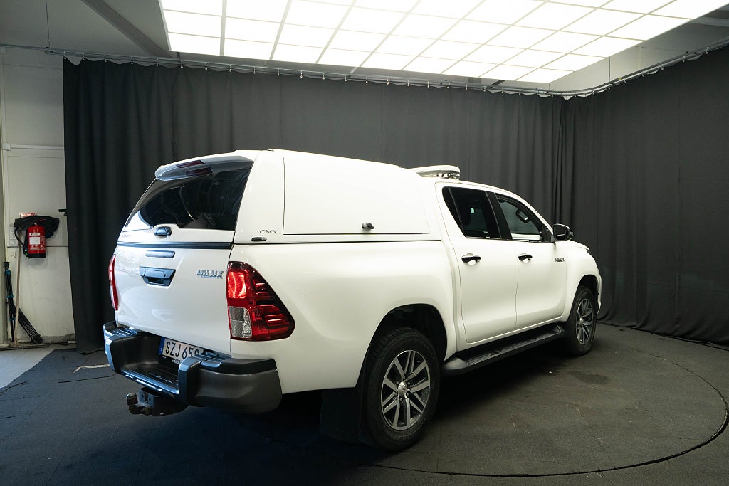 Toyota Hilux AWD KÅPA LÄDER D-VÄRMARE KAMERA DRAG 1-ÄGARE MOMS