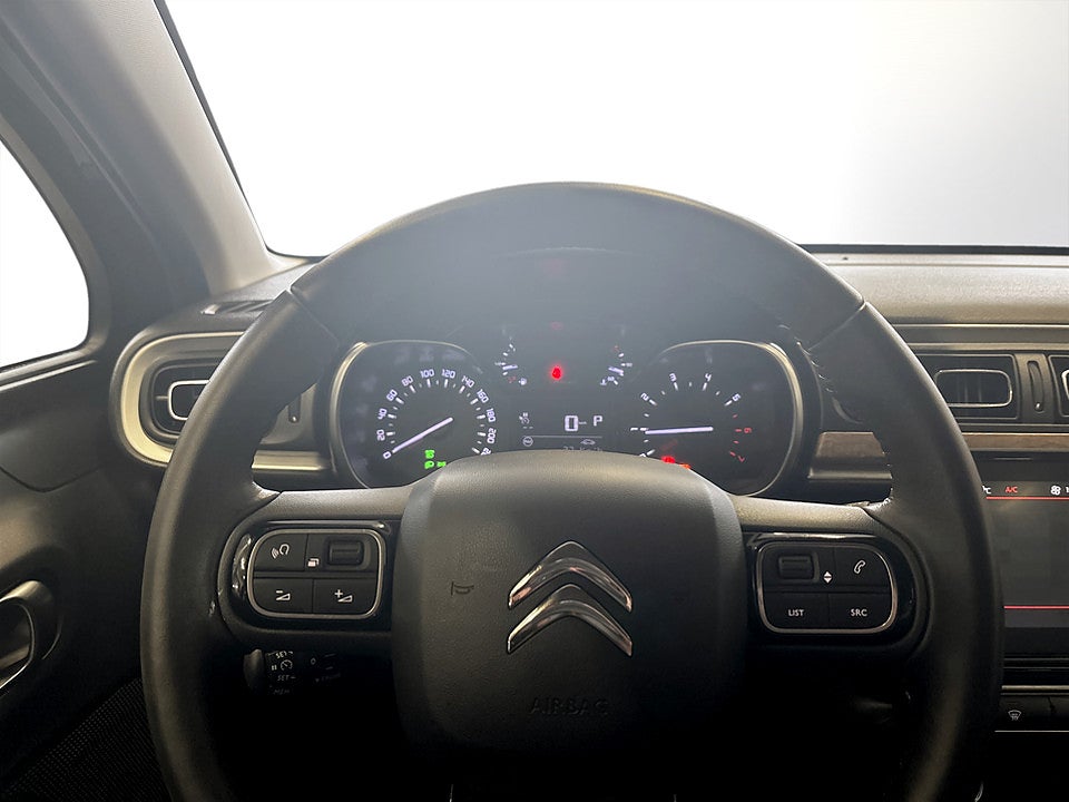 Bild på Citroën C3 Shine 1.2 PT 110hk Aut P-SENSORER