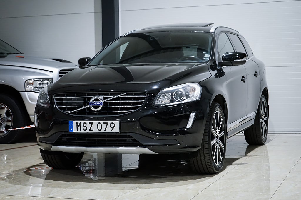 Volvo XC60 D5 AWD Summum 4C-CHASSI Pano Blis Drag SE SPEC 
