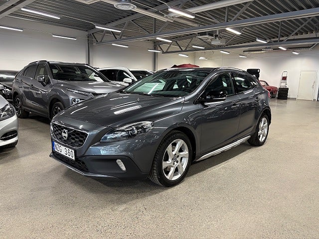 Volvo V40 Cross Country D2 Momentum Business Edition Pro