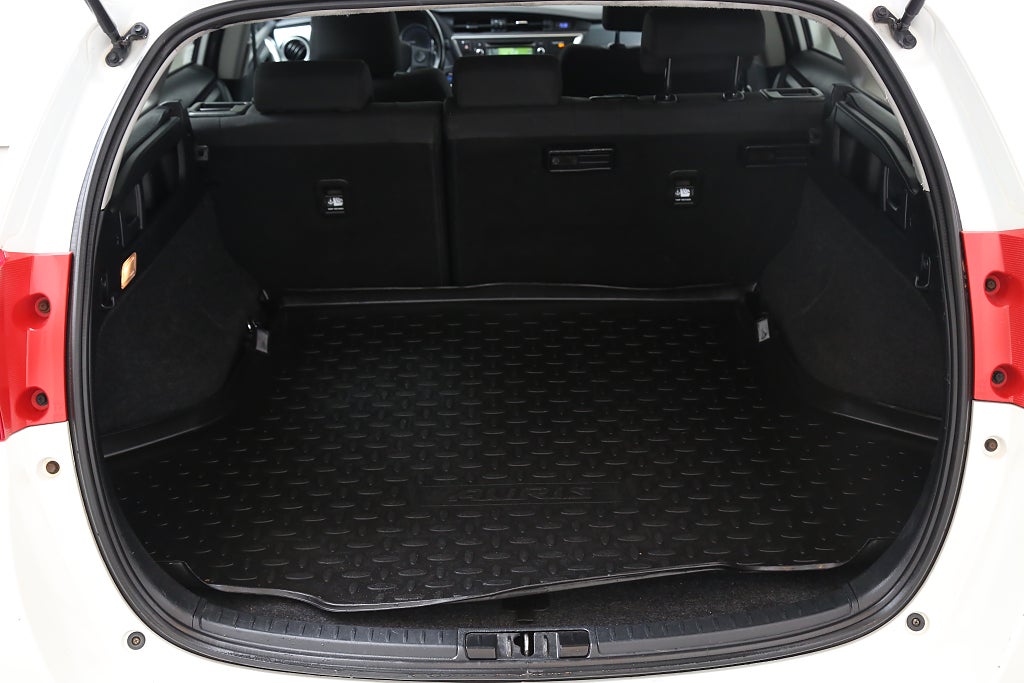 Toyota Auris Touring Sports Hybrid e-CVT Edition 50 Motorvärmare 2014