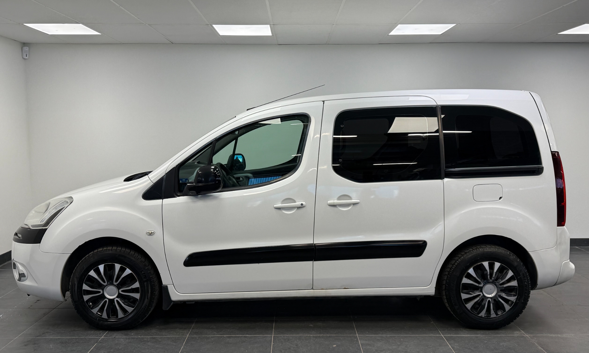 Citroen Berlingo 2012, bild 4/40