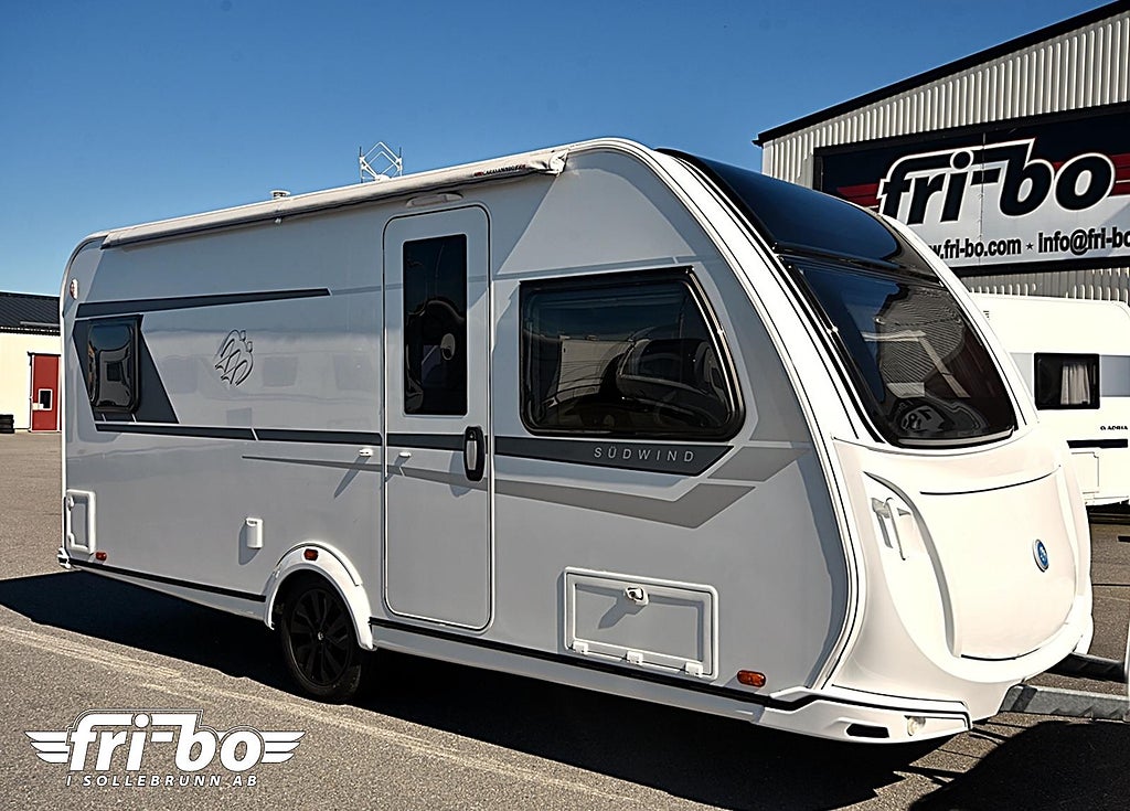 Knaus 500 UF Südwind, Dubbelbädd