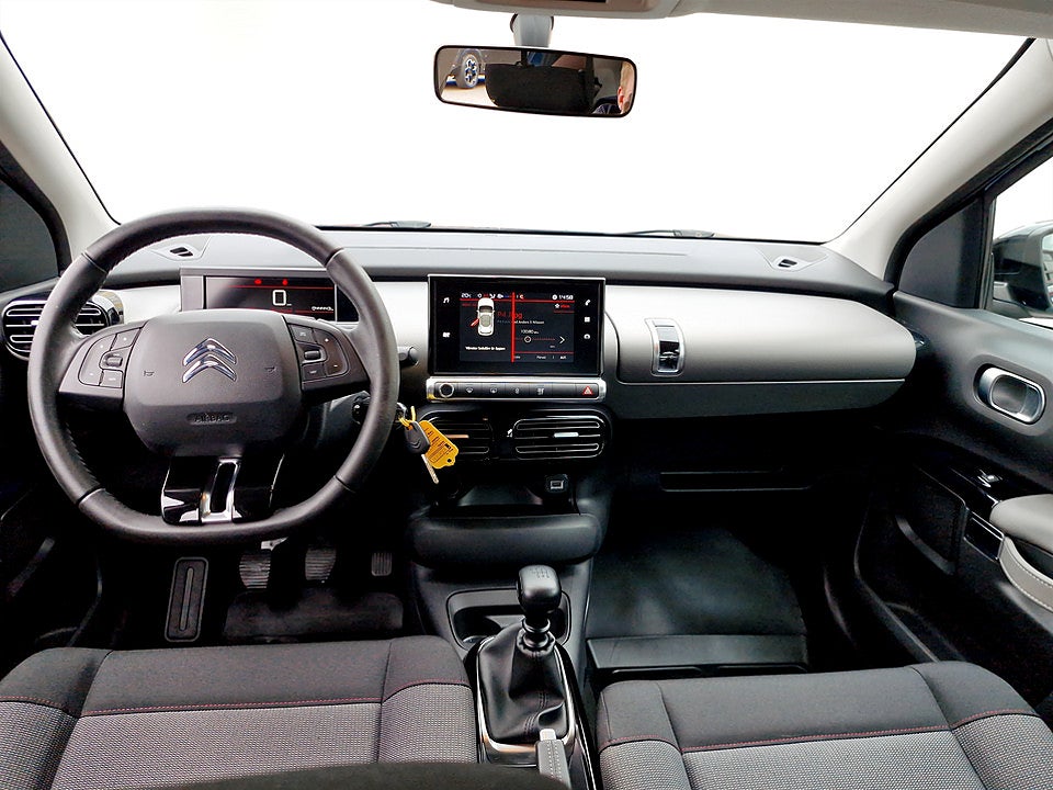 Bild på Citroën C4 Cactus 1.2 PT 100hk KAMREMSBYTT BACKSENSORER FARTHÅLLARE