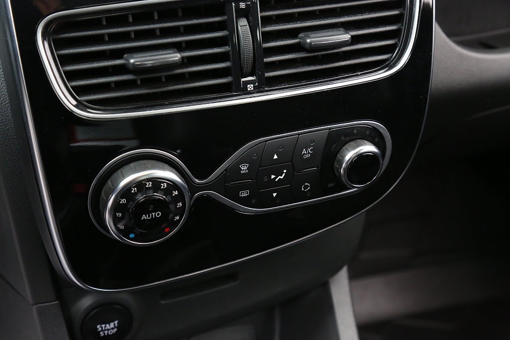 Renault Clio 0,9 TCe Intens Navi PDC Keyless Blåtand