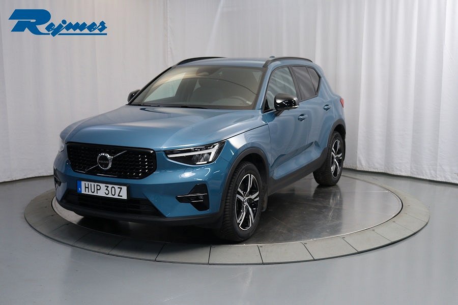 Volvo XC40 B3 FWD Bensin Plus Dark/Drag/360 kamera