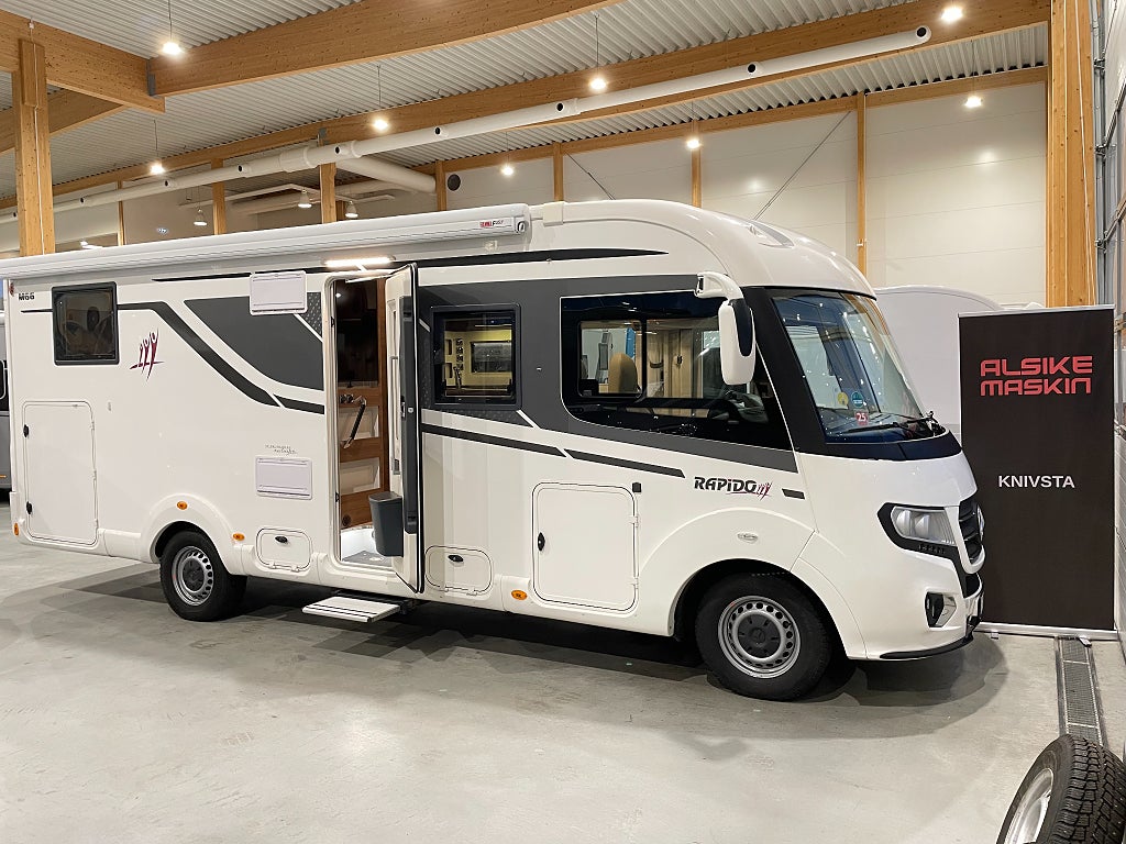Rapido M 66 /Hyd-stöd/AC bodel/Solcell/ALDE/Batteri x2/Ugn