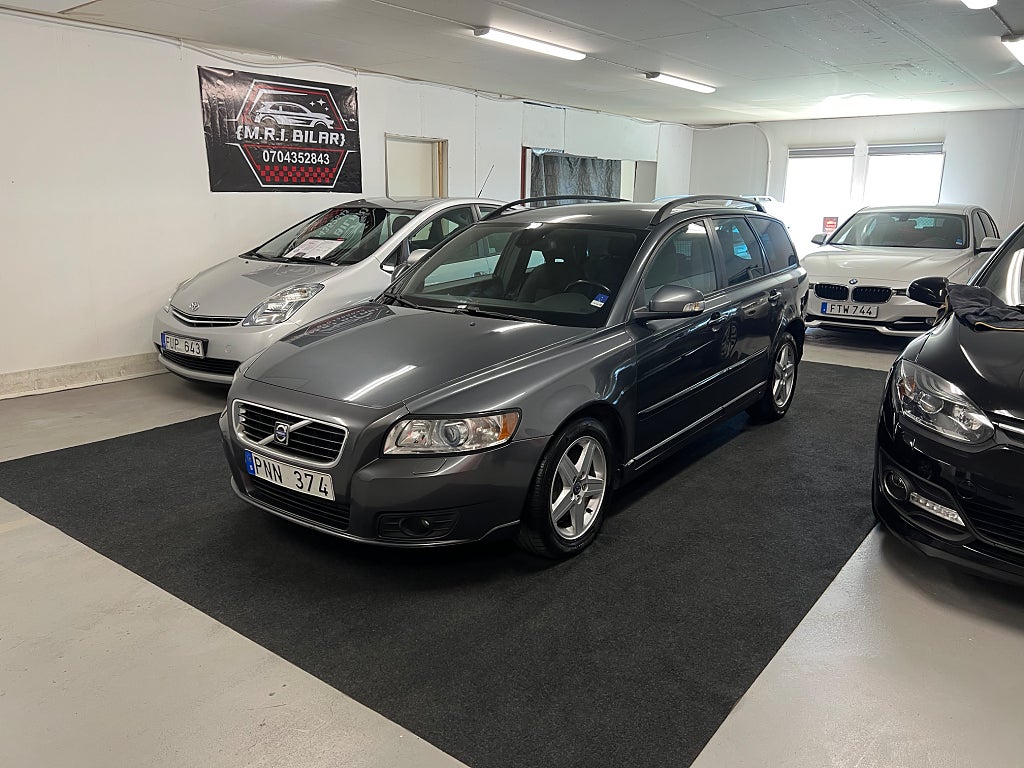 Volvo V50 2.0 D Powershift Momentum Euro 4 Ny servat