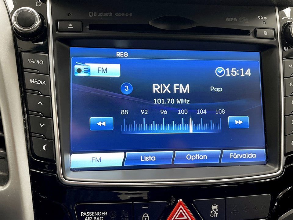 Bild på Hyundai i30 Comfort 5D 1.6 GDI 135hk B-KAMERA NAVI