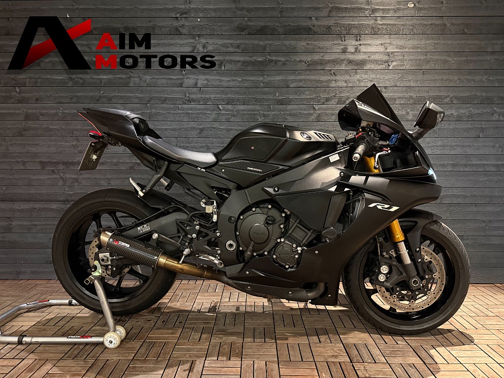 Yamaha Yzf R1 Helsystem Sv-såld Lågmil Toppskick 204hk