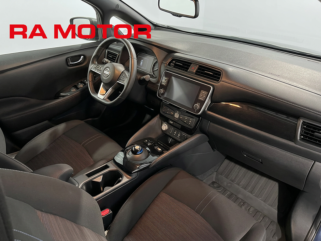 Nissan Leaf N-Connecta 40kWh | Värmepump | 360° Kamera | Moms | Nav 2022