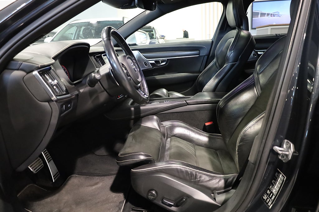 Volvo V90 T5 254hk R-Design Aut B&W Panorama 360°Kamera Navi