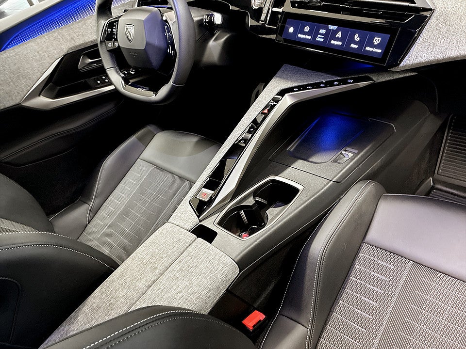Bild på Peugeot 3008 GT Hybrid 145hk Aut B-KAMERA CARPLAY