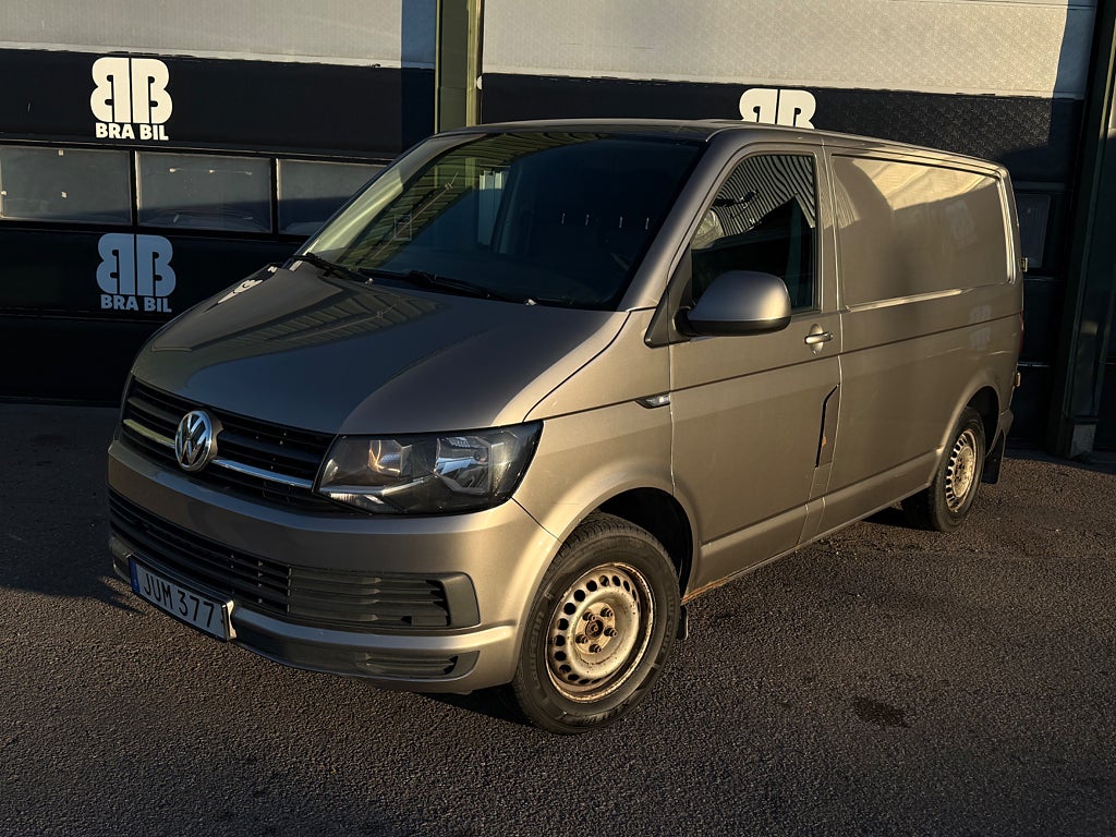Volkswagen Transporter T28 2.0 TDI Dragkrok MOMSBIL