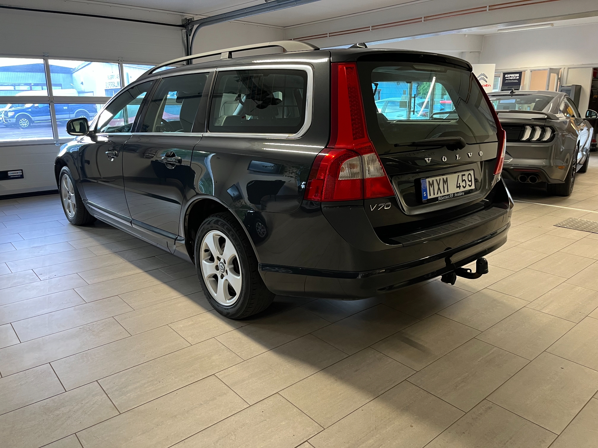 Volvo V70 D4 Momentum Euro 5 2013, kuva 3/10
