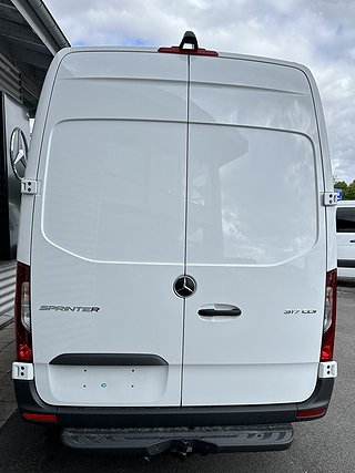 Transportbil - Skåp Mercedes-Benz Sprinter 4 av 17