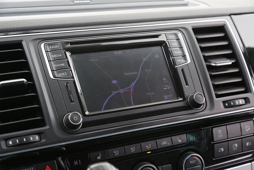 Volkswagen Multivan 2,0 TDI 4Motion Highline DSG 204hk Värmare Drag 7-sits 2017