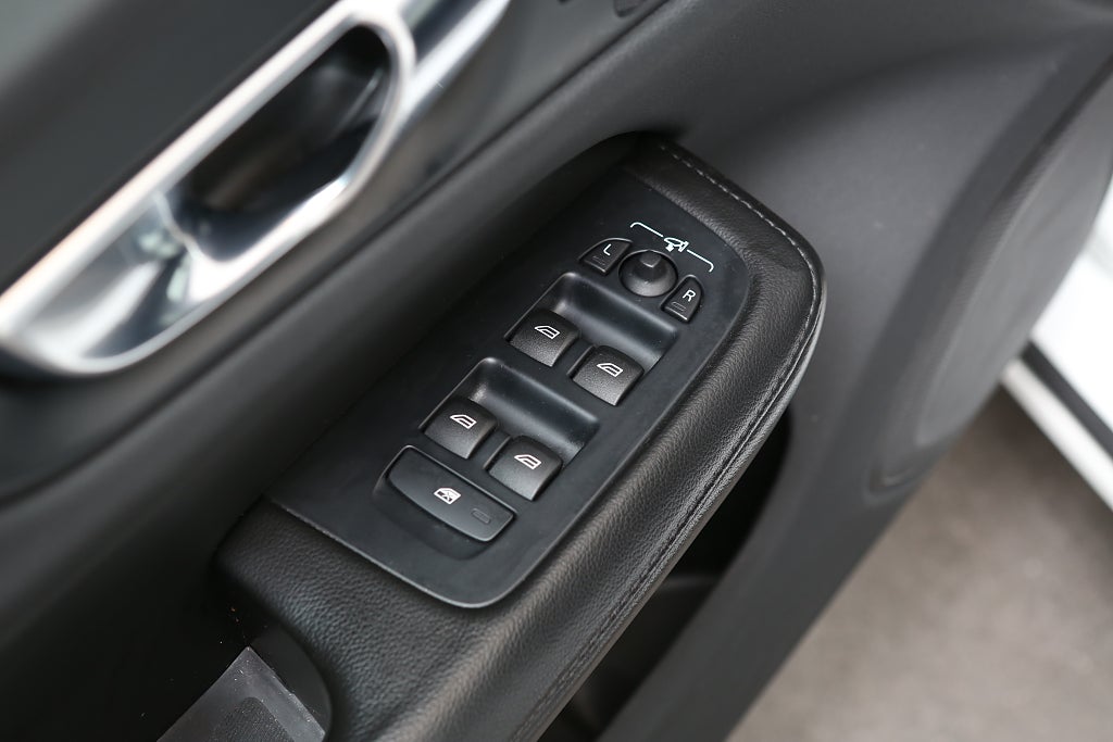 Volvo V60 Recharge T6 AWD Inscription Expression VOC Drag 2022