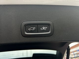 Volvo XC40 Recharge T4 R-Design Drag/360/HuD/SoV-Däck/Rattvärm – bild 19
