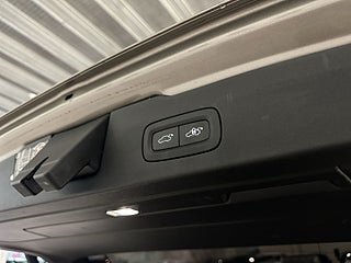 Volvo V60 T6 AWD Inscription Pvärm Pano GPS H/K CarPlay HuD SoV – bild 21