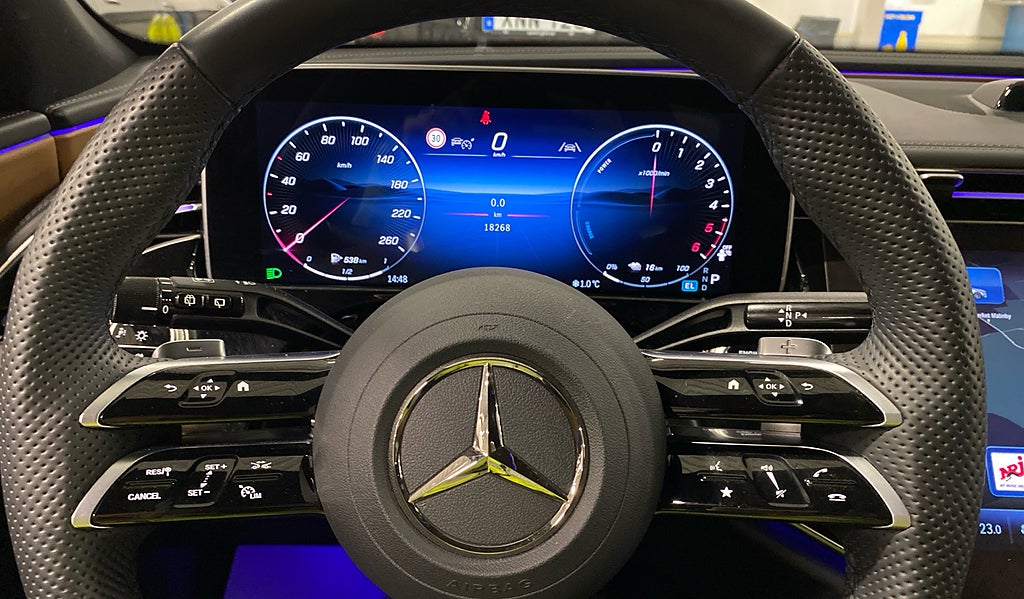 Mercedes-Benz E 300 de 4MATIC AMG Superscreen Advanced Plus Läder 20tum - bild 7