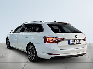 Skoda Superb Kombi 1.4 TSI ACT Style Elstol Drag Psens Kamera SoV