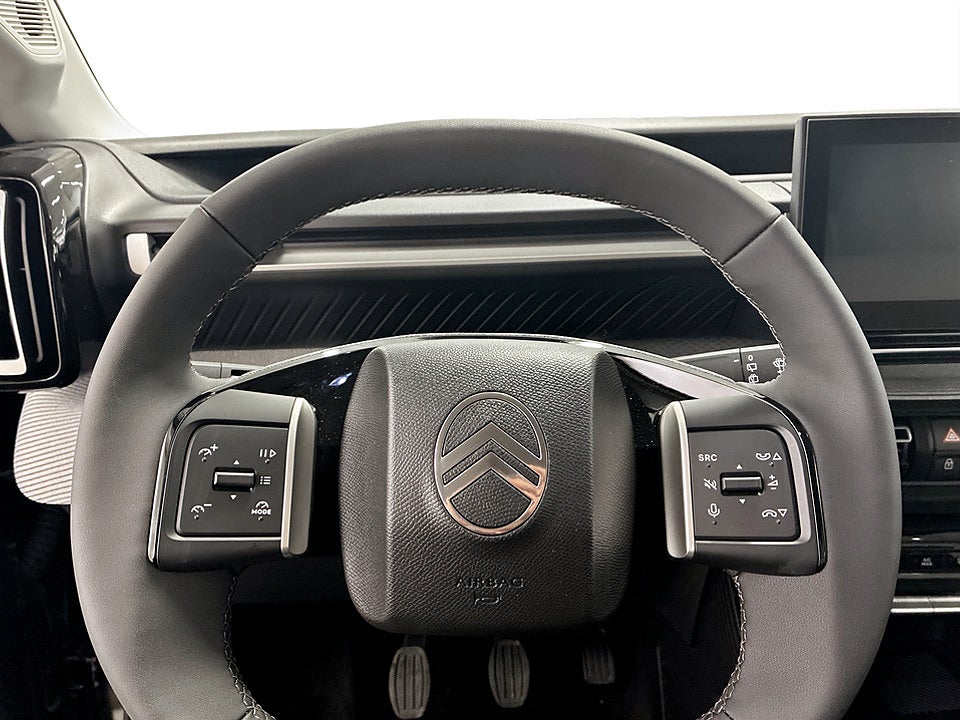 Bild på Citroën C3 Aircross Plus 1.2 PT Manuell 100hk