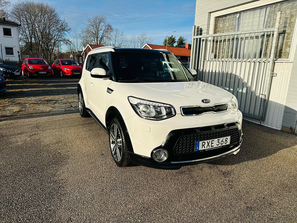 Kia Soul 1.6 GDI 132HK GLS / PANORAMA / DRAG