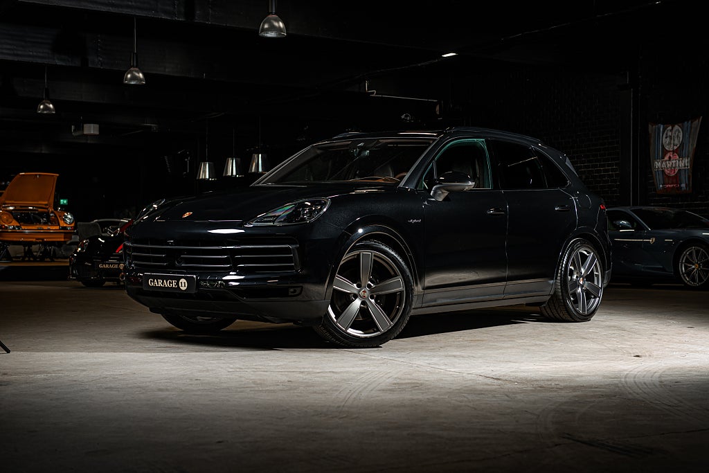 Porsche Cayenne E-Hybrid / Platinum Edition / Sv-såld