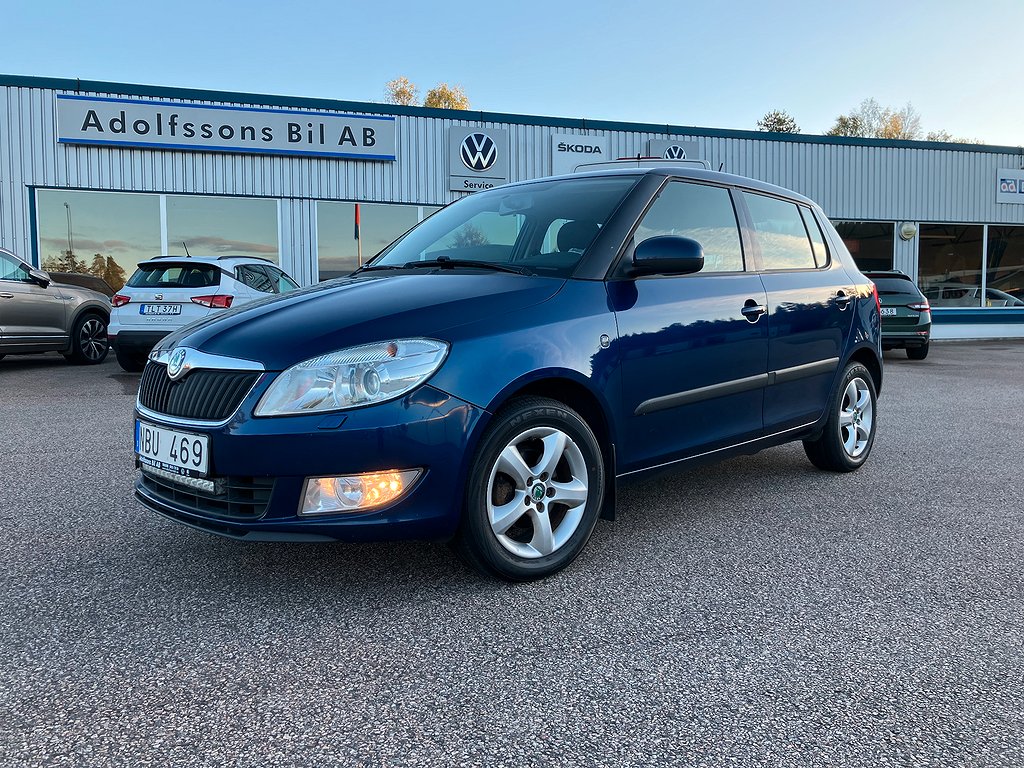 Skoda Fabia 1,2 TSI 86 hk Elegance (Drag/Värmare)