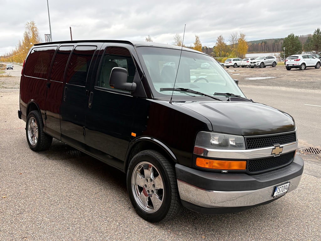 Chevrolet Express  - AVBET - BYTE