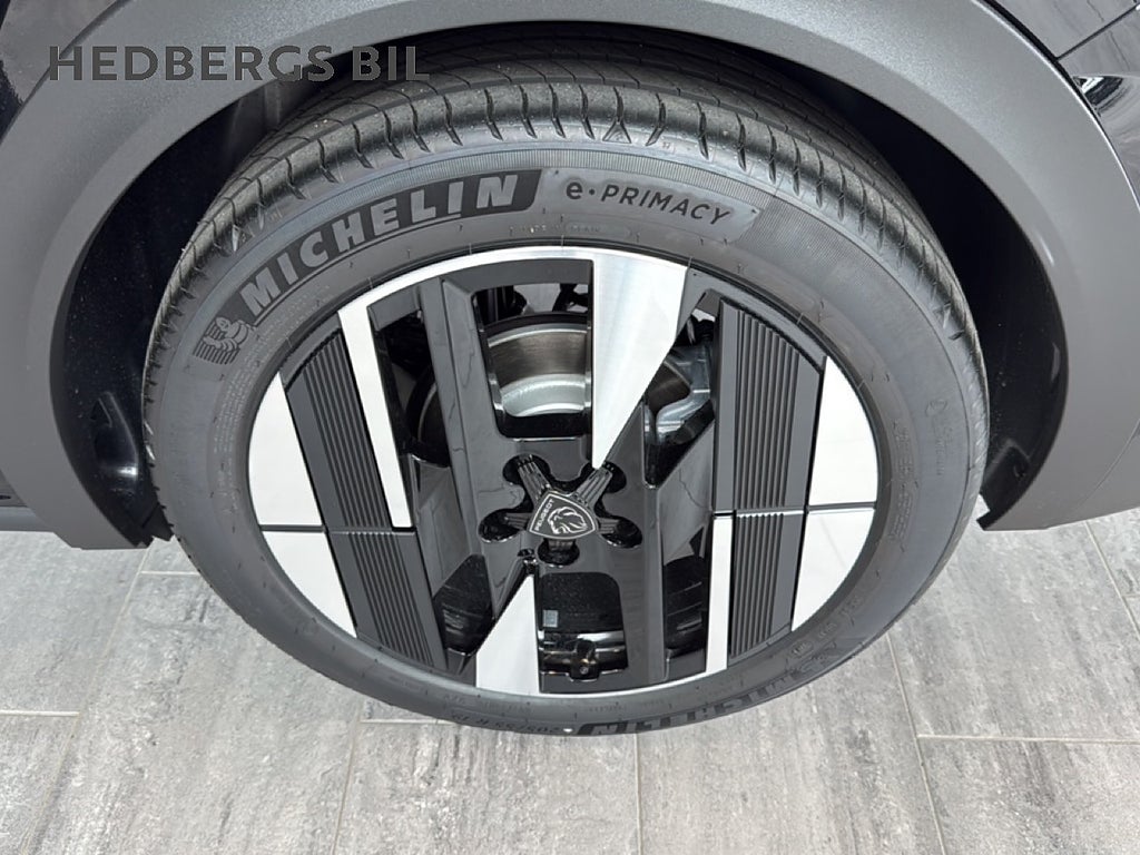 Peugeot 408 GT Hybrid 145 hk thumbnail